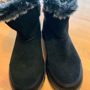 Sketchers NWOT booties